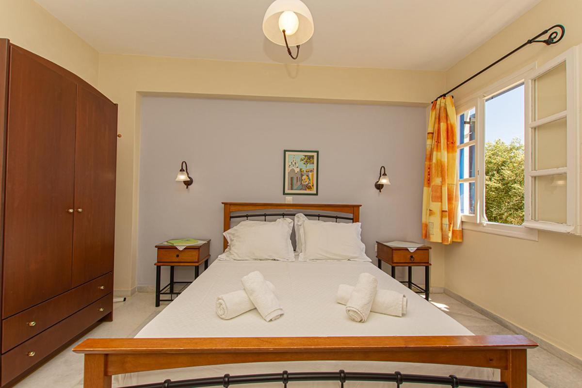 Maroussa Studios Agia Anna  Bagian luar foto