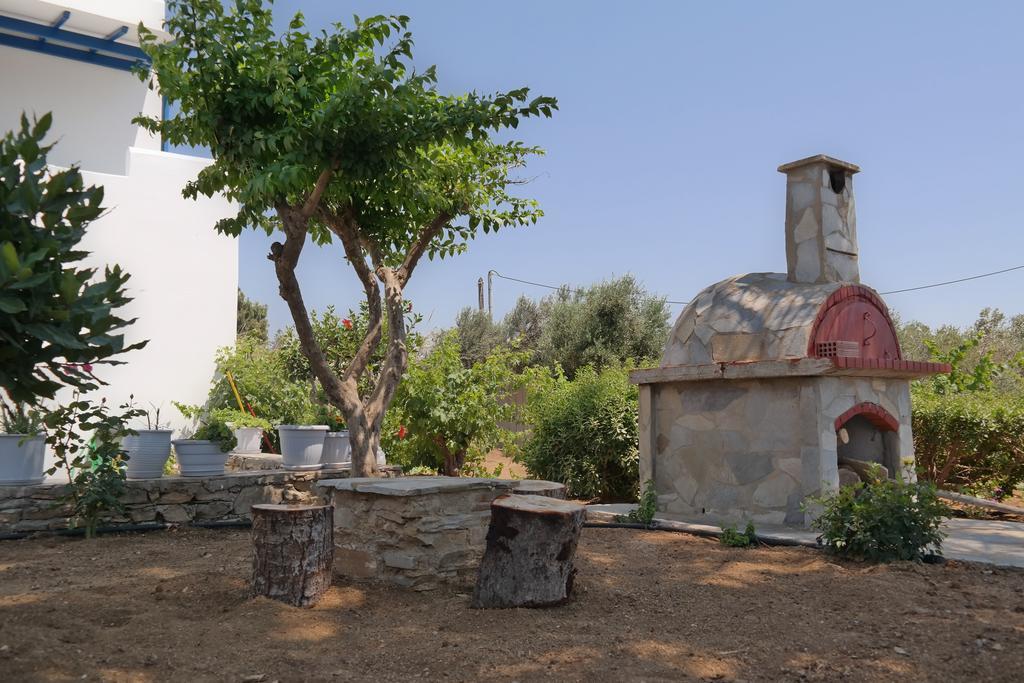 Maroussa Studios Agia Anna  Bagian luar foto